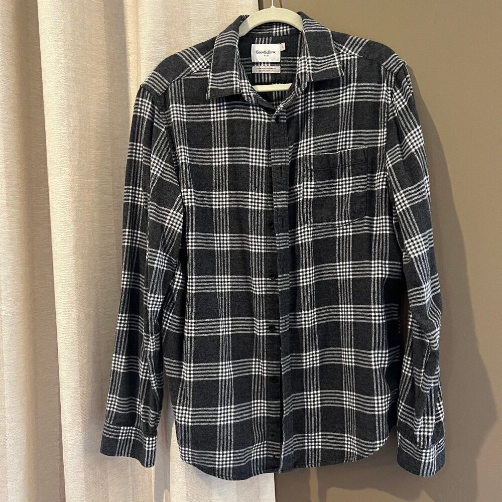 Men's Goodfellow & Co. Long sleeve flannel plaid button down shirt, Size Large